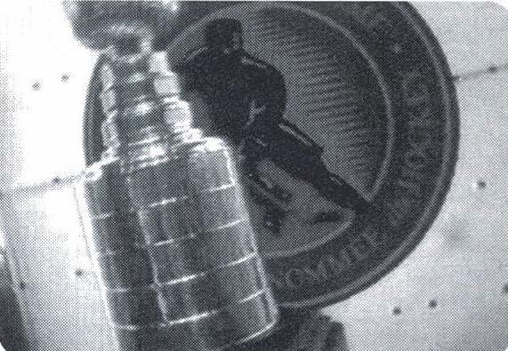 Puck Sandwich/Elbow Bouquet