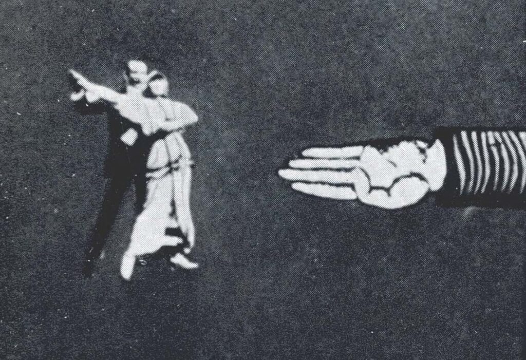 232